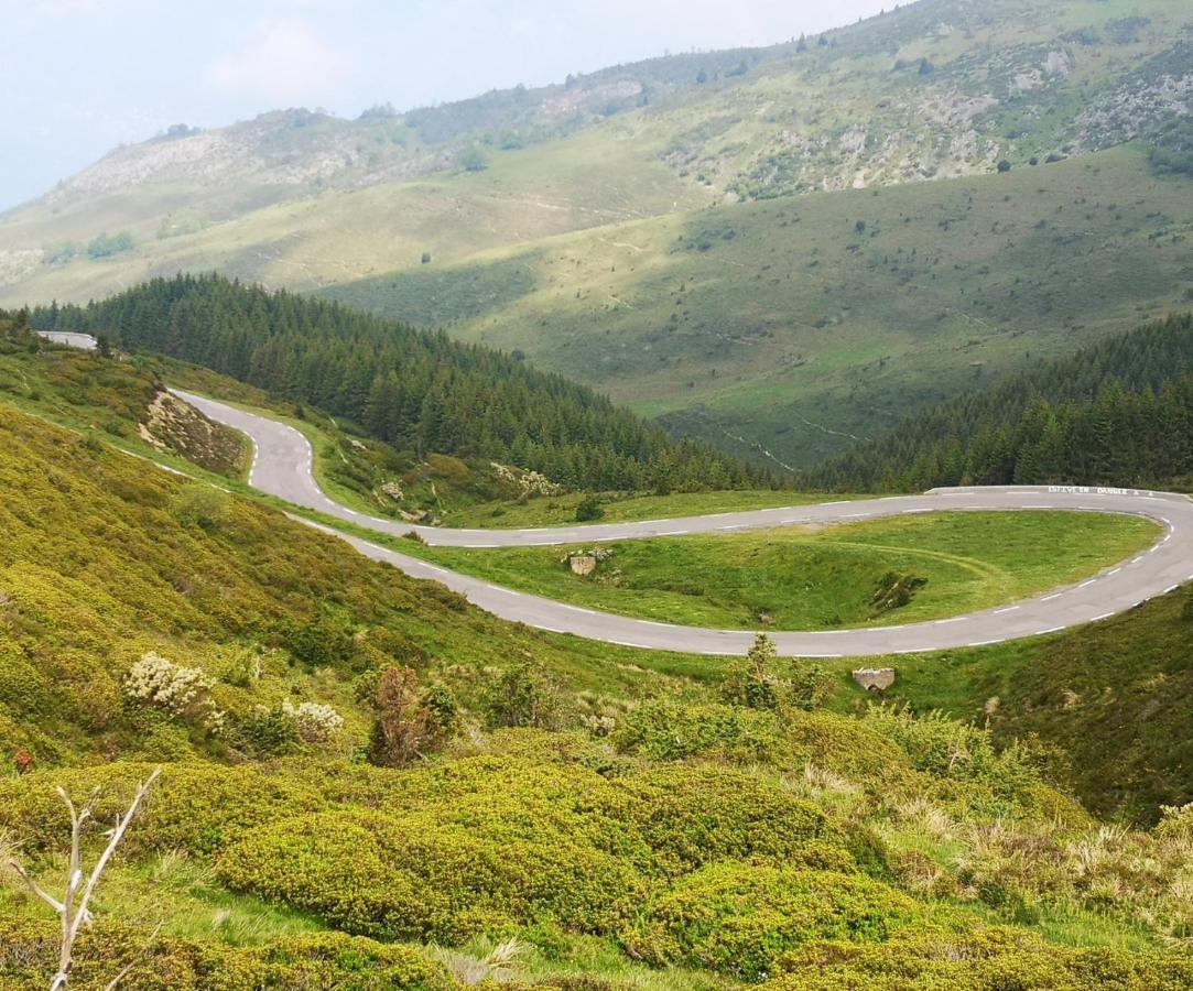 شقة L'Argalyde Esprit Pyrenees Wellness & Cycling Ayzac-Ost المظهر الخارجي الصورة